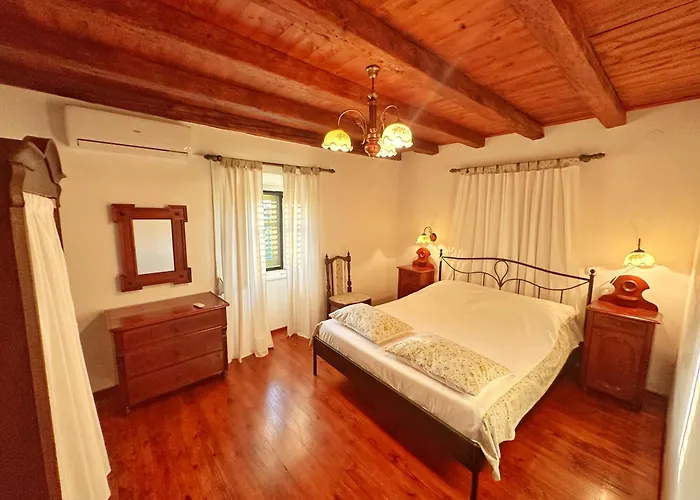 Cvita 公寓 Veli Lošinj